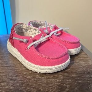 Toddler Hey Dude shoes-NWOT Size 5